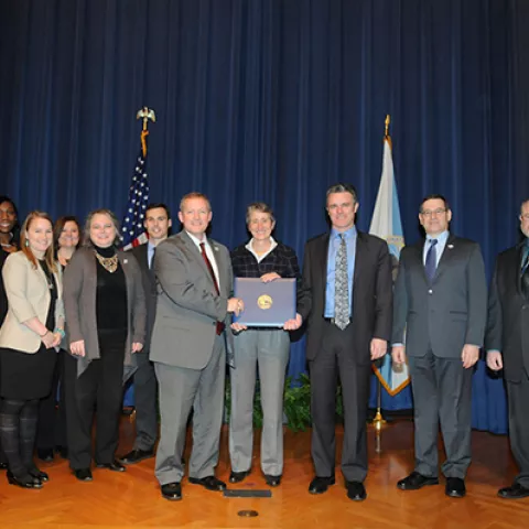 bseeNoc-newsBrief_mdj011614 Image