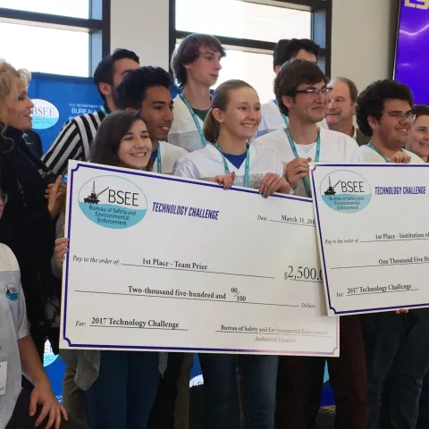 Top Prize at Offshore Technology Challenge Awarded to Patrick F. Taylor Science & Technology Academy Students
